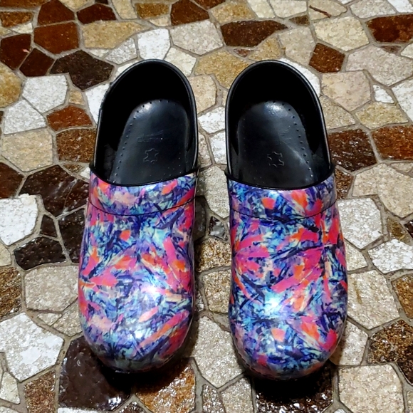 Women's size 39 (8.5-9) Dansko clogs. Very colorful